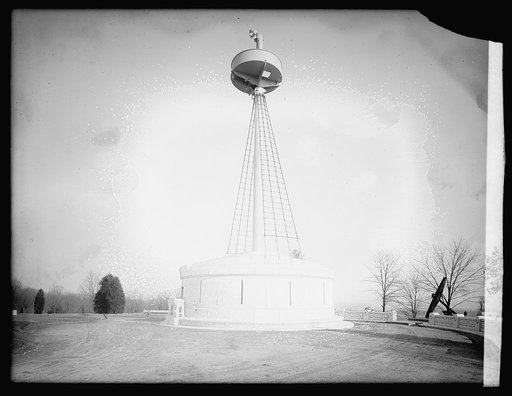 Arlington, [Virginia], Maine Memorial
