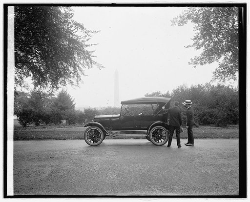 Ford Motor Co., Ford touring car at Monument, [Washington, D.C.