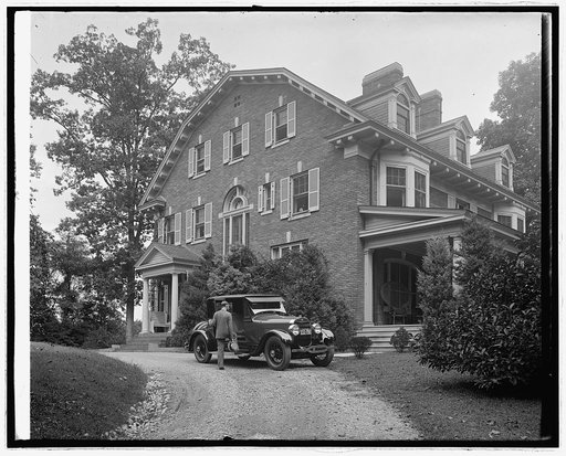 Ford Motor Co. Lincoln [at] private residence