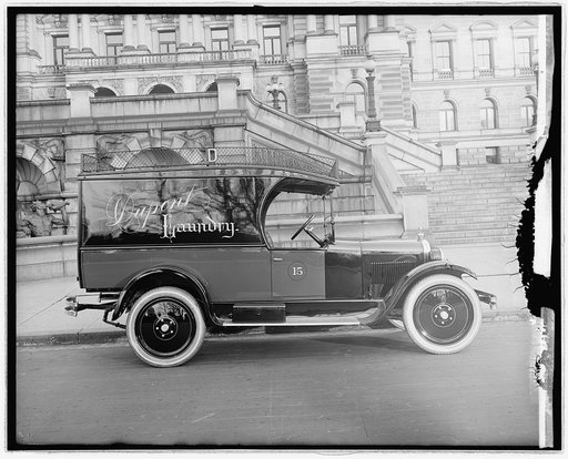Semmes Motor [Co. Dupont Laundry] truck