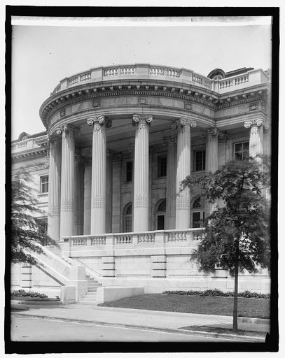 D.A.R. Hall, [Washington, D.C.], Colonnades