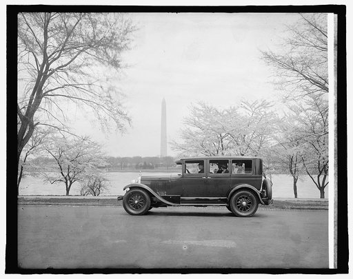 Washington Cadillac Co., [Washington monument in background, Washington, D.C