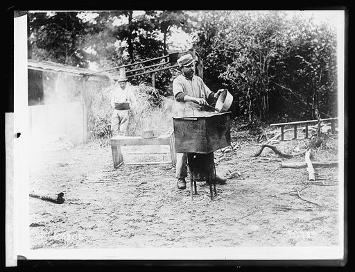 French field kitchen