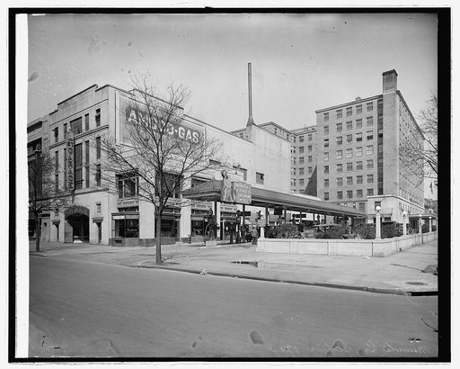 Minute Service Station 17th & L, N.W., [Washington, D.C.
