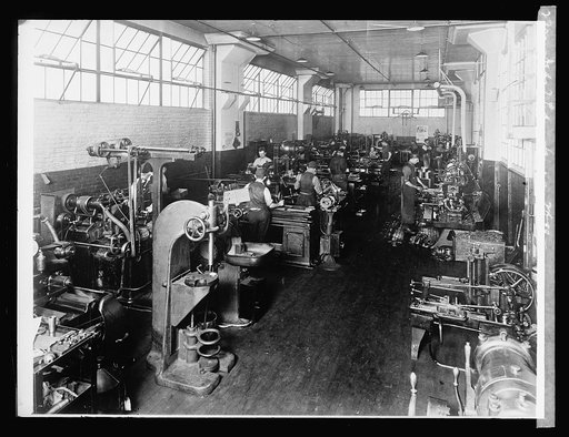 Dept. of Labor. same as 2699 [training service Gen'l. Elec. Co. Fort Wayne machine shop training room