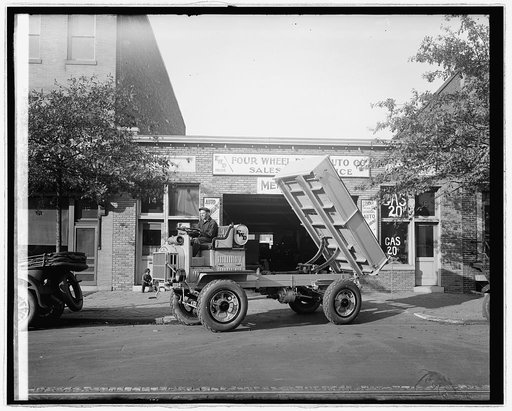 Four Wheel Drive Auto Co.