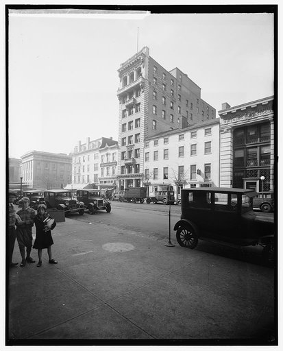 Barraster Bldg.