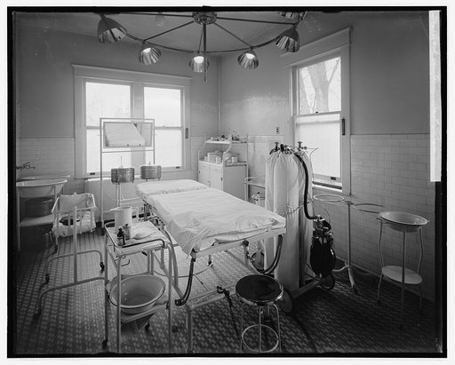Wash. Sanitarium, [Takoma Park, Maryland], operating room