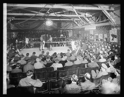 K.C. Hut, boxing interior