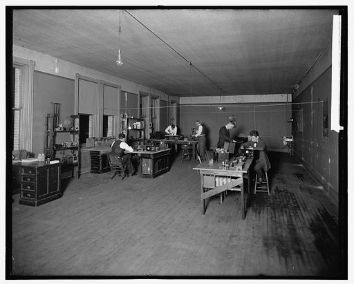 Loomis Radio School
