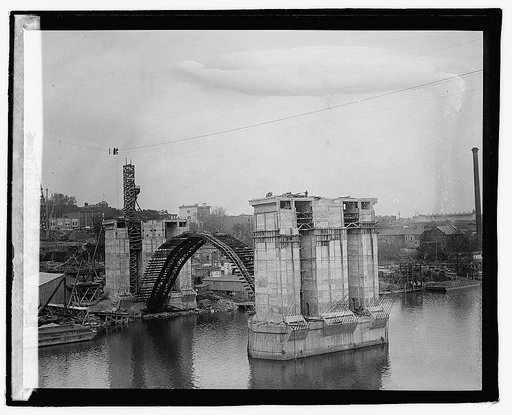 Key Bridge under const.