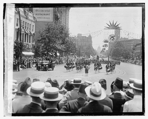 Shriners Parade, Washington, D.C.] Lu Lu Temple, Phila., PA.