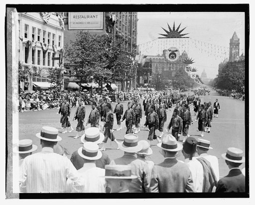 Shriners Parade, Washington, D.C.] Nile, Seattle, Wash., 5/6/23 [i.e., 6/5/23