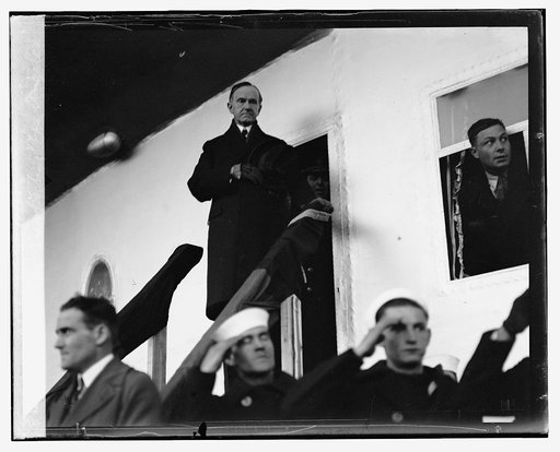 Pres. Coolidge inspecting " Los Angeles" at Bolling Field, [11/25/24