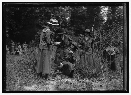 Food Admin., Girl Scout garden, 13th & Iowa Ave., Wash., D.C.