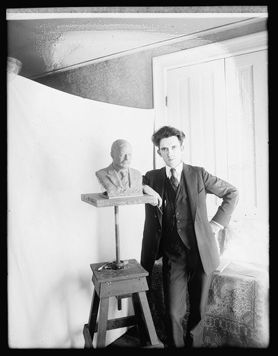 Roosevelt bust