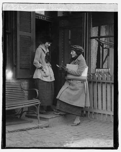 Taking census, 1920