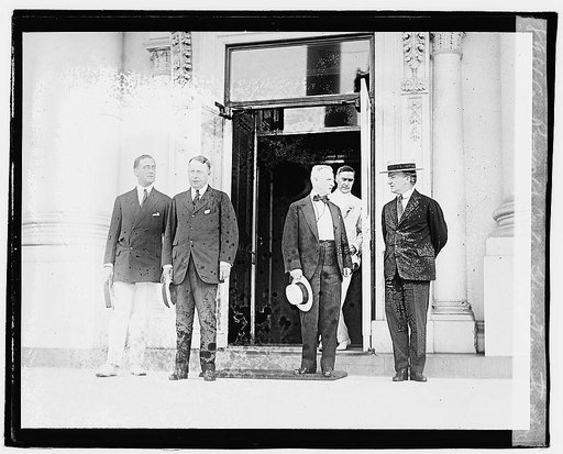 Cox, Roosevelt, Carter Glass, & [...] at White House, 7/18/20