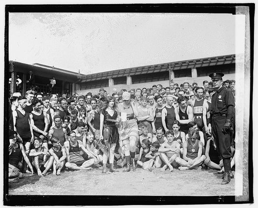 Bathing beach beauty contest, 1920, Eliz. Margaret Williams & Eliz. Roache (winners)