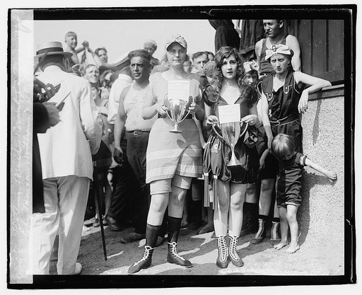 Bathing beach beauty contest, 1920, Eliz. Margaret Williams, Eliz. Roache