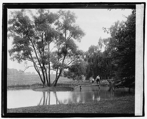 Herald Havre de Grace Tour, lake at John Wilkes Booth House