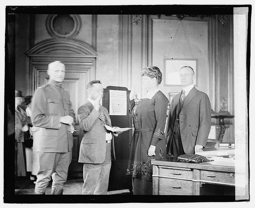 Mabel Boardman being sworn in