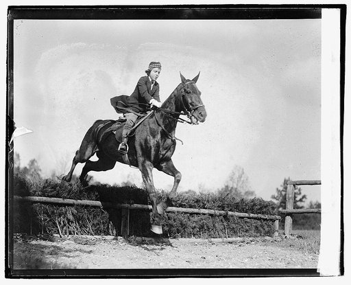 Nell Thorou