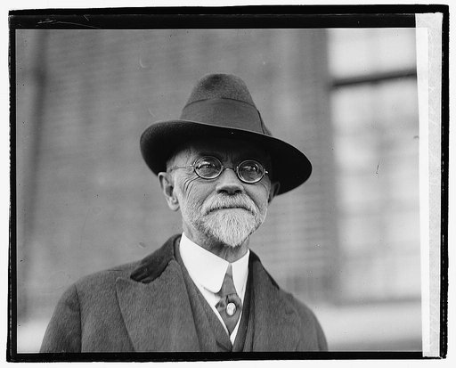 Dr. Chas. E. Sawyer
