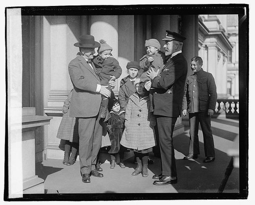 Daniels, Adml. McCully & children