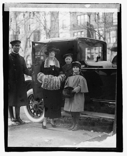 Mrs. Louise Cromwell Brooks & children, 2/25/21