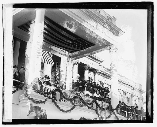 Harding delivering Inaugural address