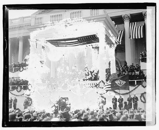Harding delivering Inaugural address