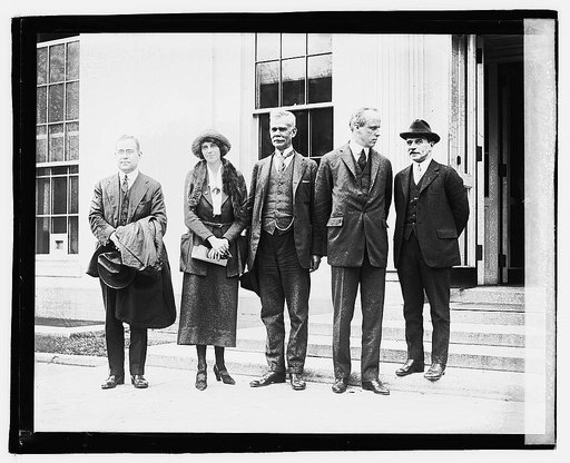 Political amnesty committee at White House , 4/13/21