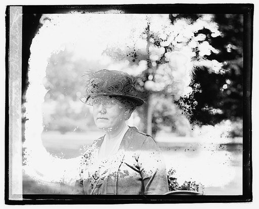 Miss Laura Harlan
