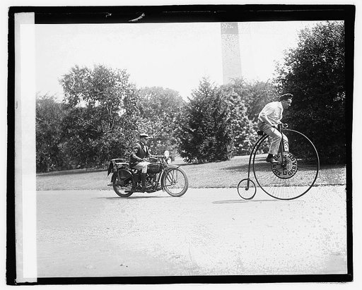 Velocipede and motorcycle