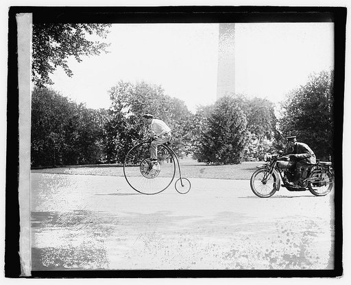Velocipede and motorcycle