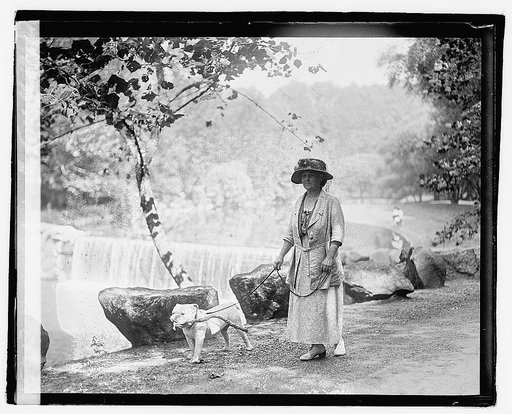Mrs. Robt. LaFollette, 9/2/21