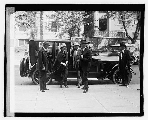 Harding arriving at Unemployment [...
