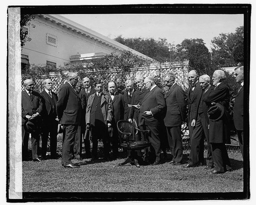 Pres. presenting Roosevelt chair to Memorial Commission, 10/5/21