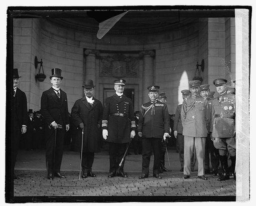 Admil. Kato & Maj. Gen'l. K. Tanaka and group outside building], 10/24/21