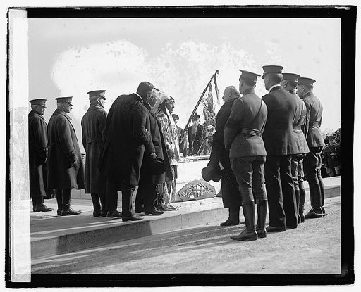 Plenty Coups, burial of an unknown soldier