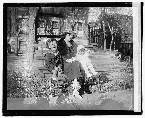 Mme. Taji & children, 12/3/21