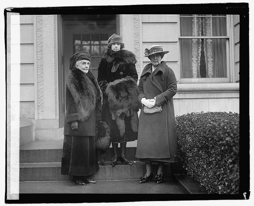 Mrs. Fredk. Dent Grant, 1/4/22