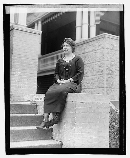 Mrs. Paul Henderson