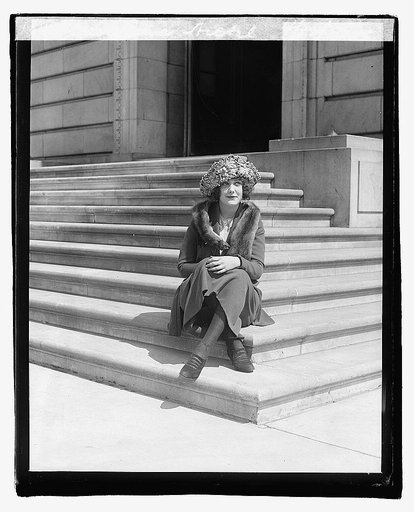 Miss Anna Niebel, 4/12/22