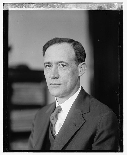 Fredk. Moore