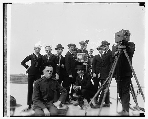 Camera men at Navy Yd.