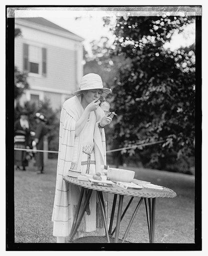 Mrs. Leslie Craiqie, 5/21/22