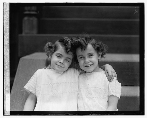 Veronica & Miriam de Gracie, 5/20/22