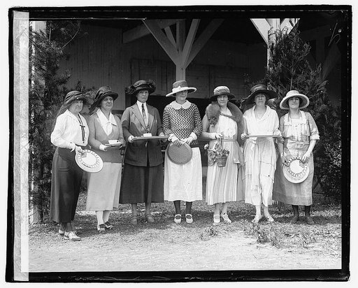Group at horse show, 5/12/22
